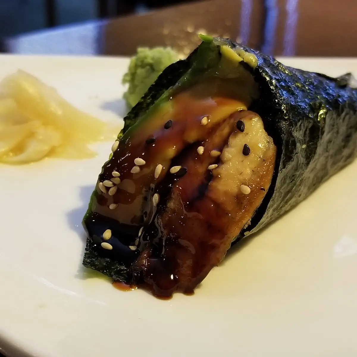 Eel Avacado Hand Roll