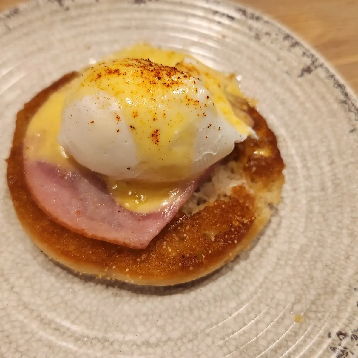 Eggs Benedict