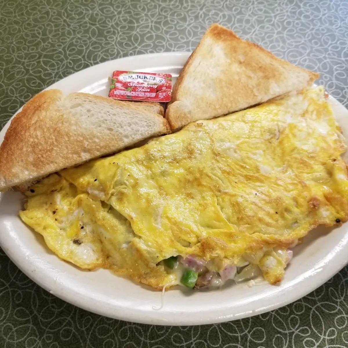 Western Omelet & Texas Toast