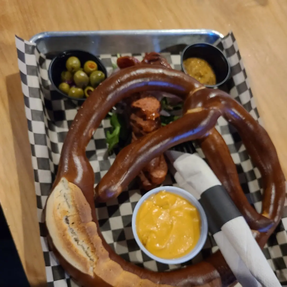Soft Pretzel Plate