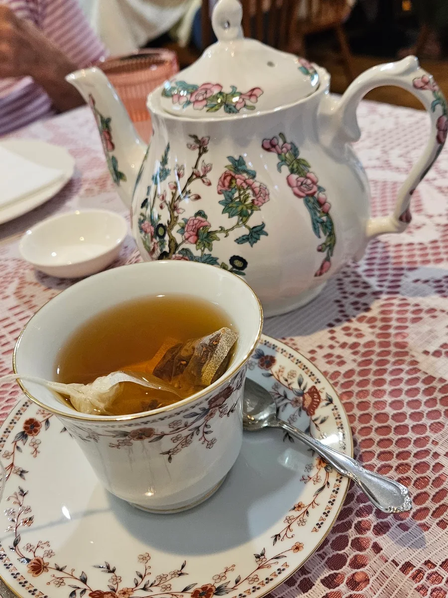 Highlights, Lily Stone Cafe