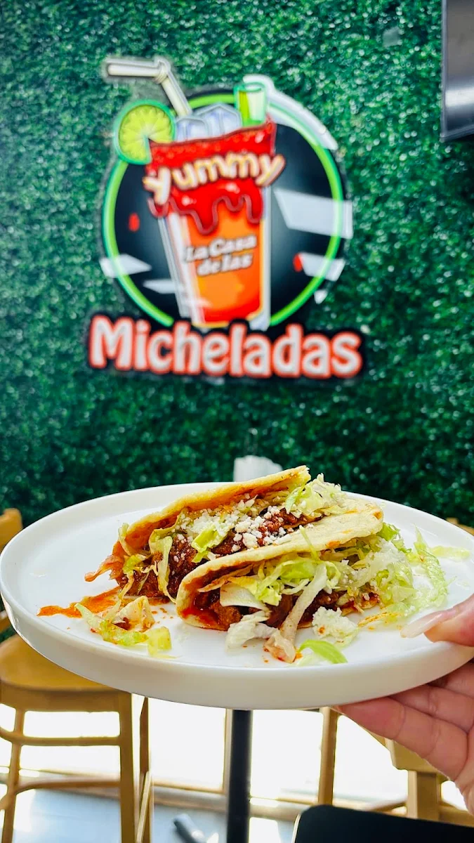 Quesadilla de Chicharrón Prensado