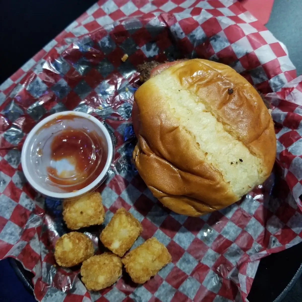 Cheeseburger and Tater Tots