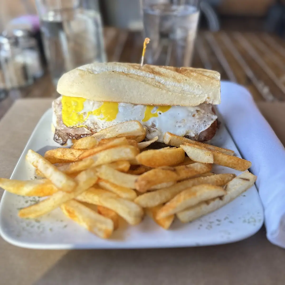 Lomito Baguette