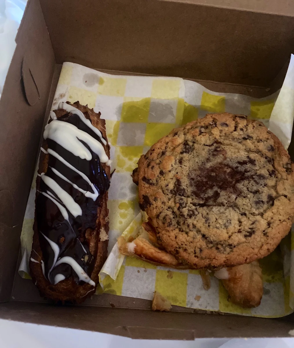 Chocolate Eclair and Chocolate Chip Cookies