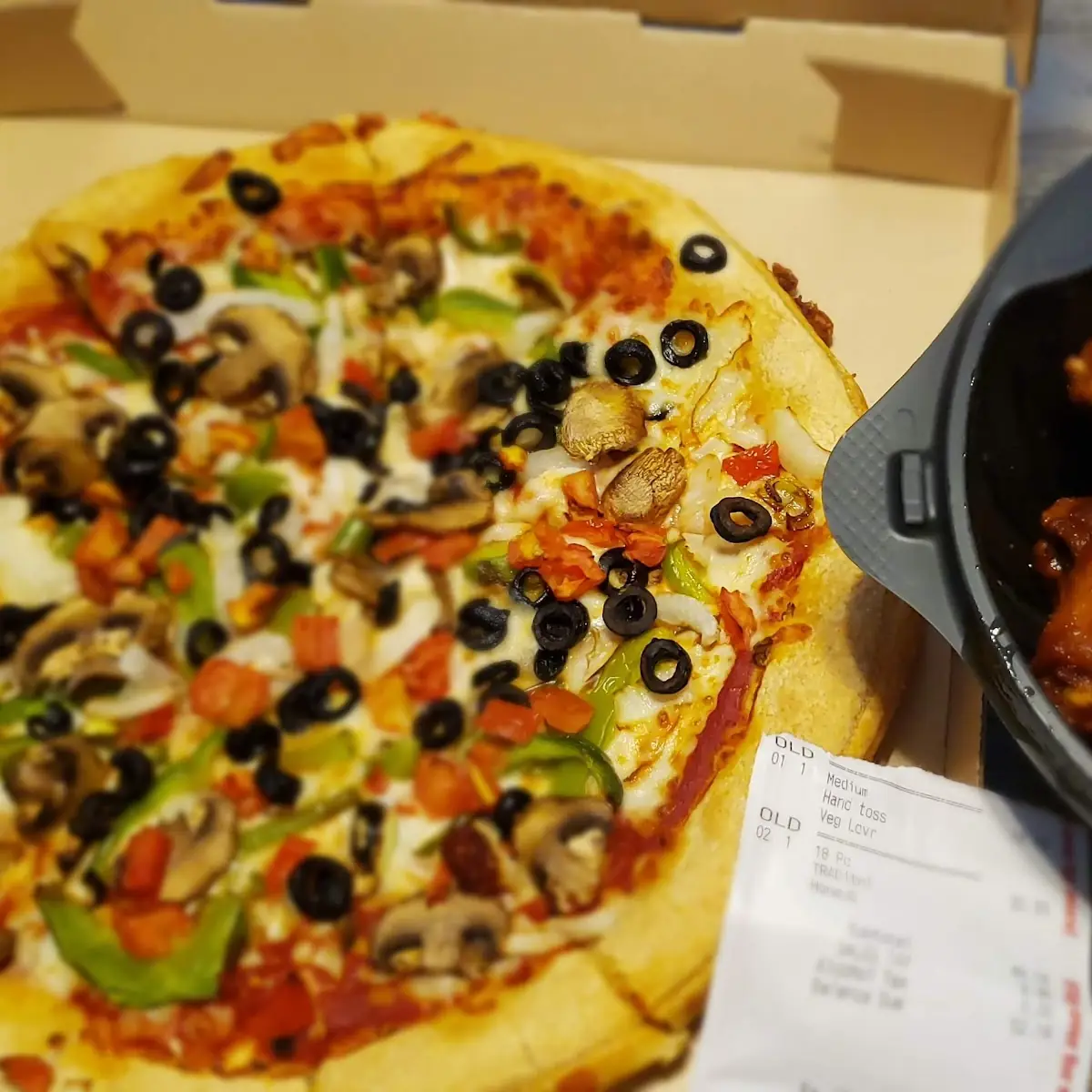 Vegetable Pizza Honey BBQ Wings