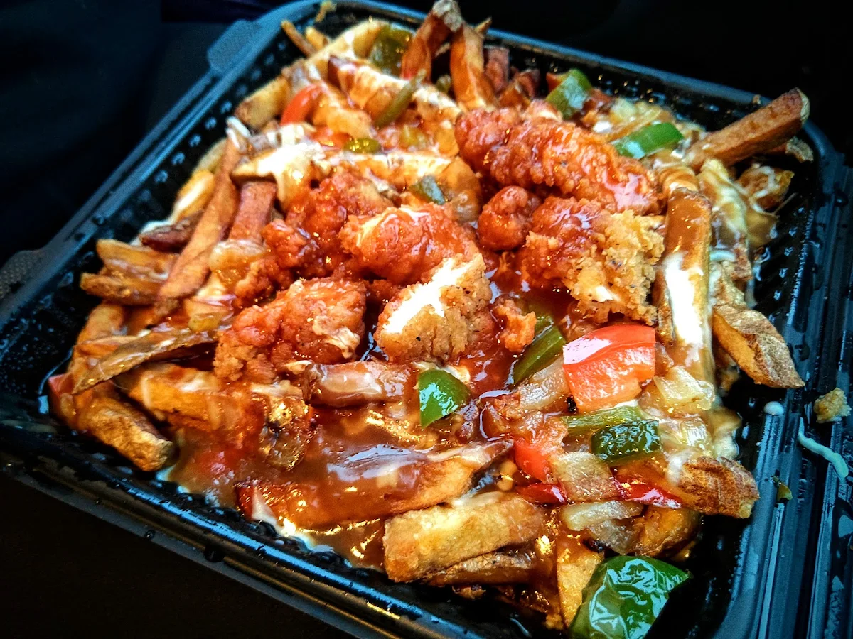 Buffalo Chicken Poutine, La Rocque Dining