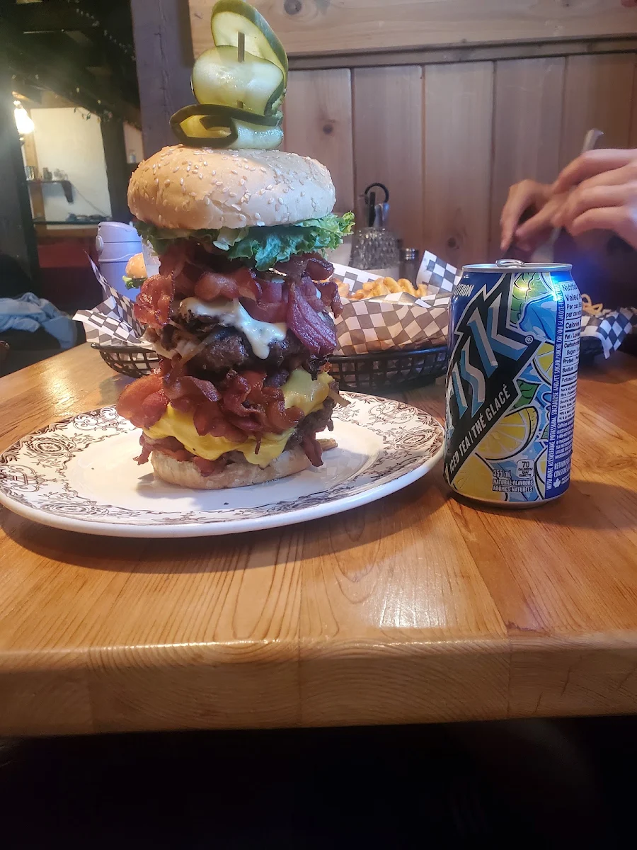 Burning Barn Burger, La Rocque Dining