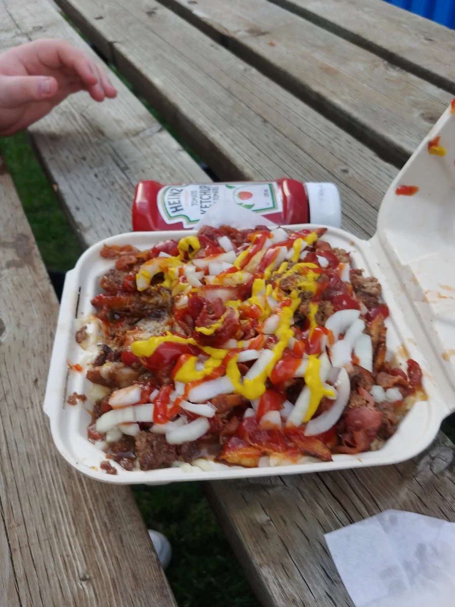 Cheeseburger Poutine, La Rocque Dining