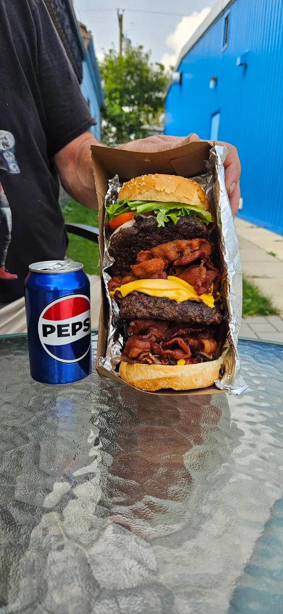 Ricky Burger, La Rocque Dining