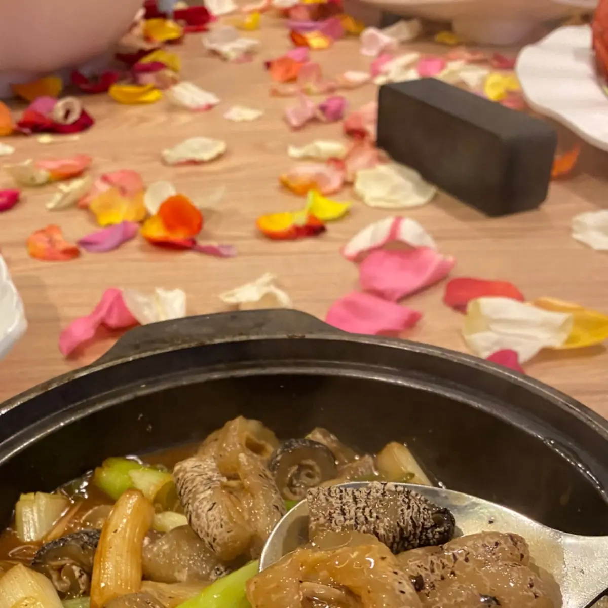Braised Goose Feet in Abalone Sauce