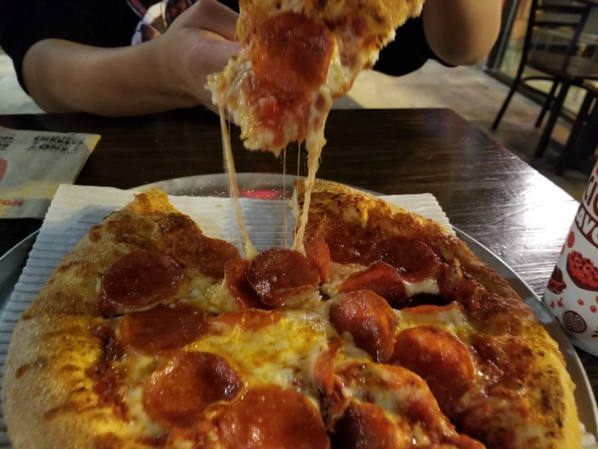 Medium Pepperoni Pizza
