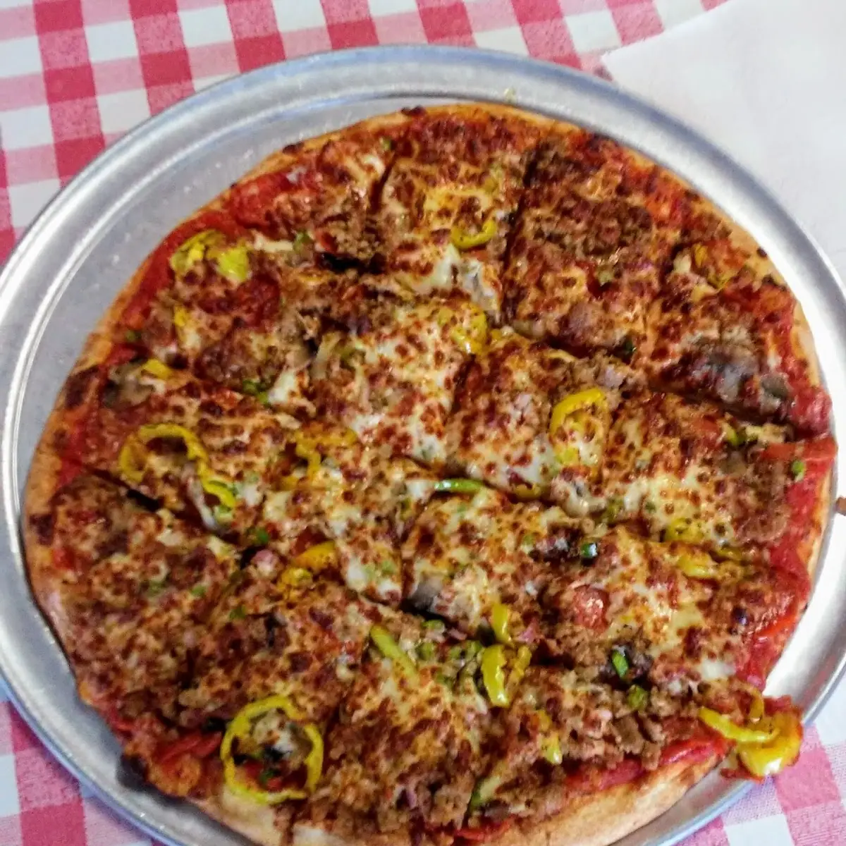Large Everything Pizza Without the Green Olives