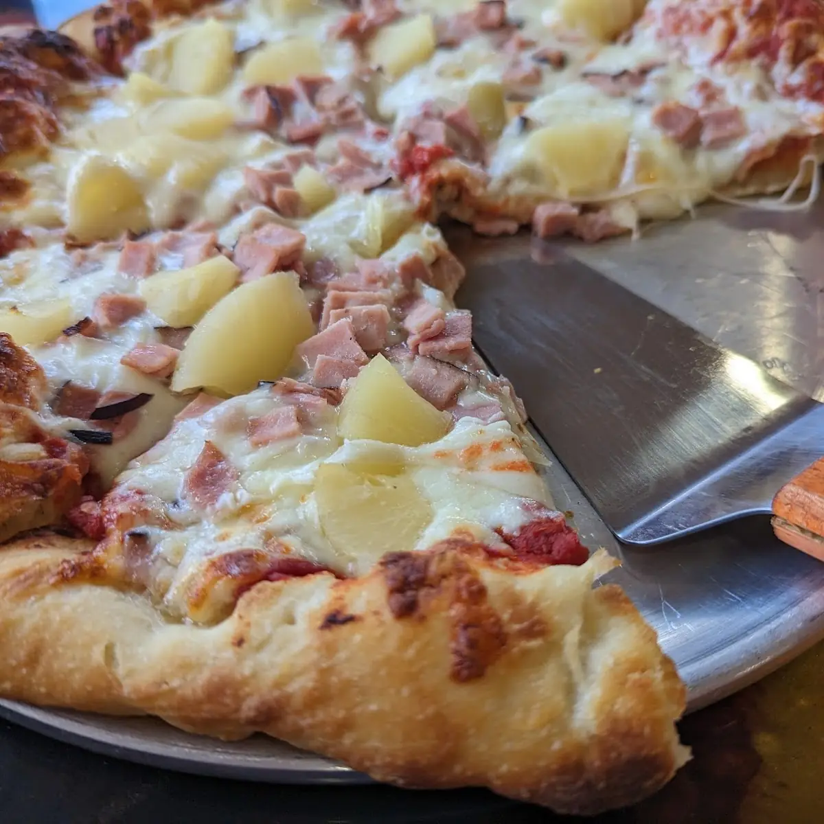 Hawaiian Pizza
