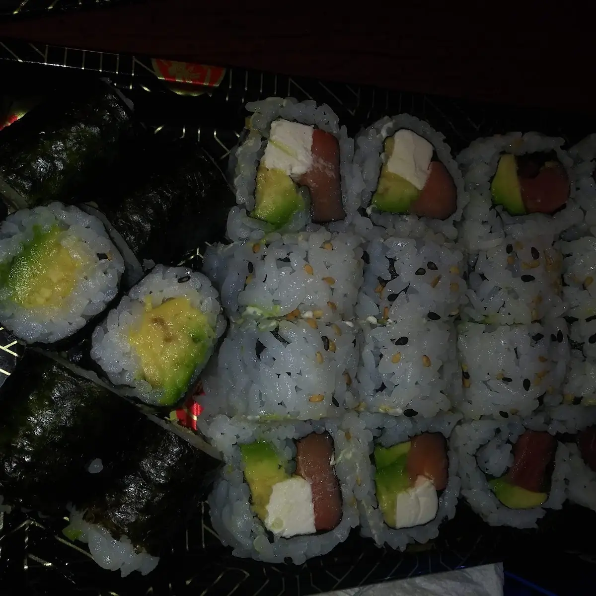 Avocado Philadelphia and Tuna Roll