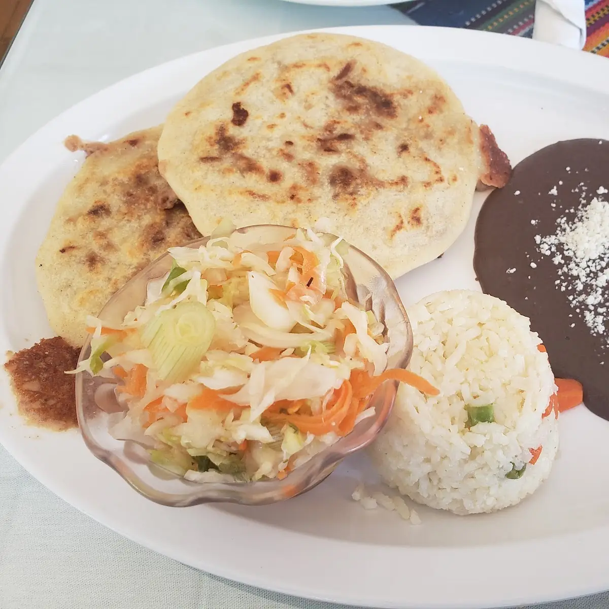 Pupusa Revuelta