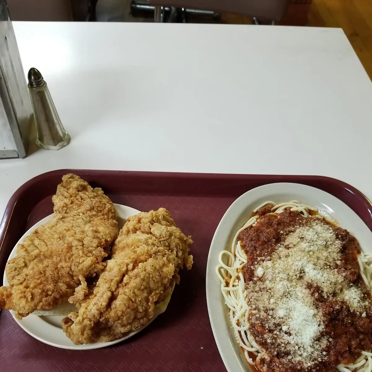 Spaghetti Big Fried Chicken Breast