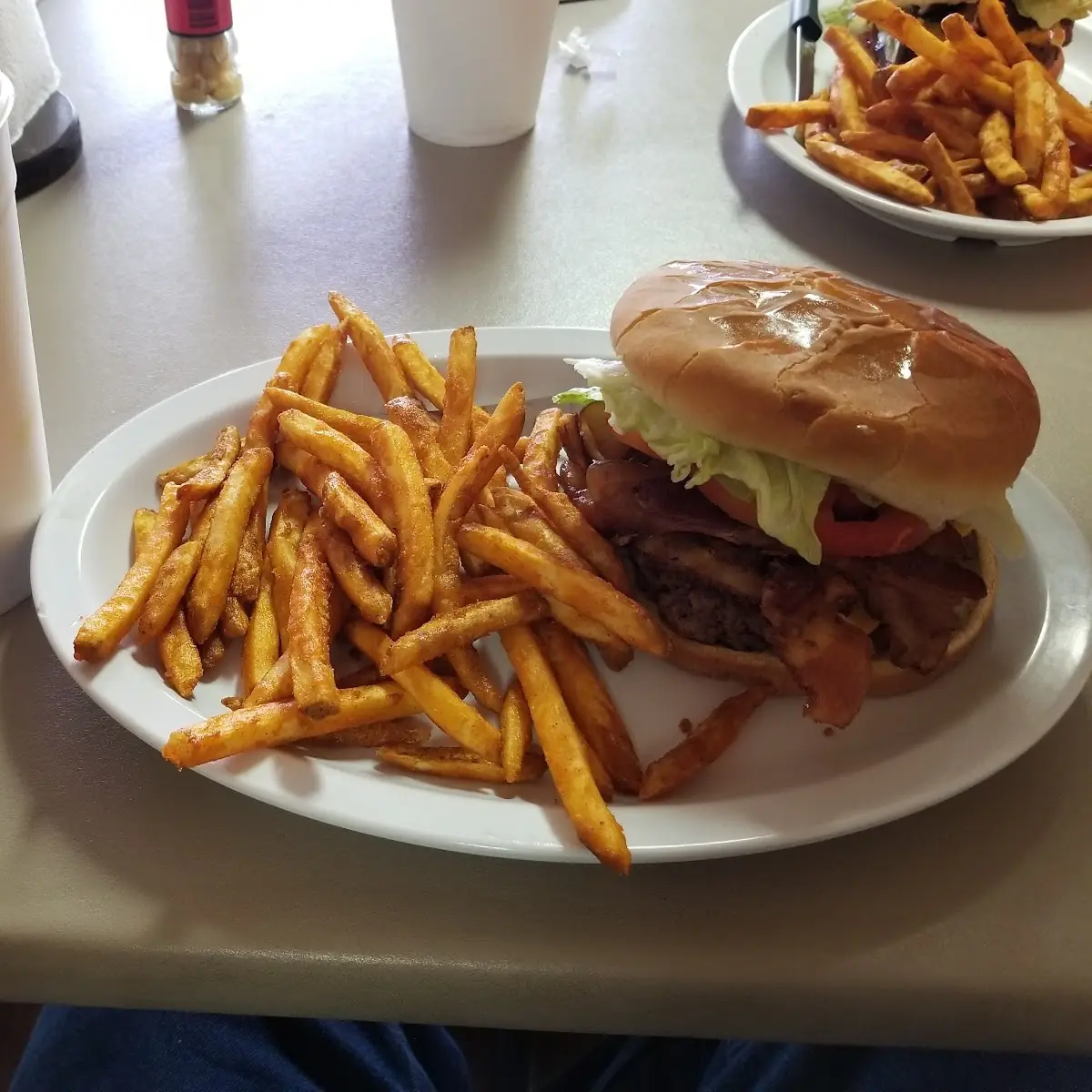 Large Bacon Cheeseburger