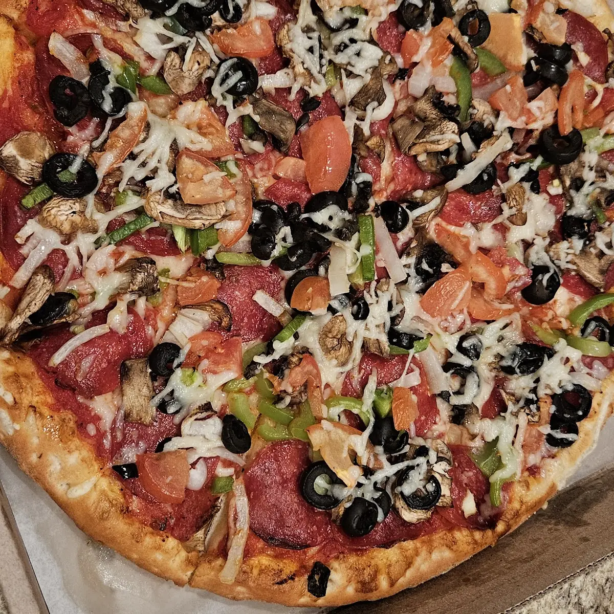 Veggie Pizza with Vegan Cheese