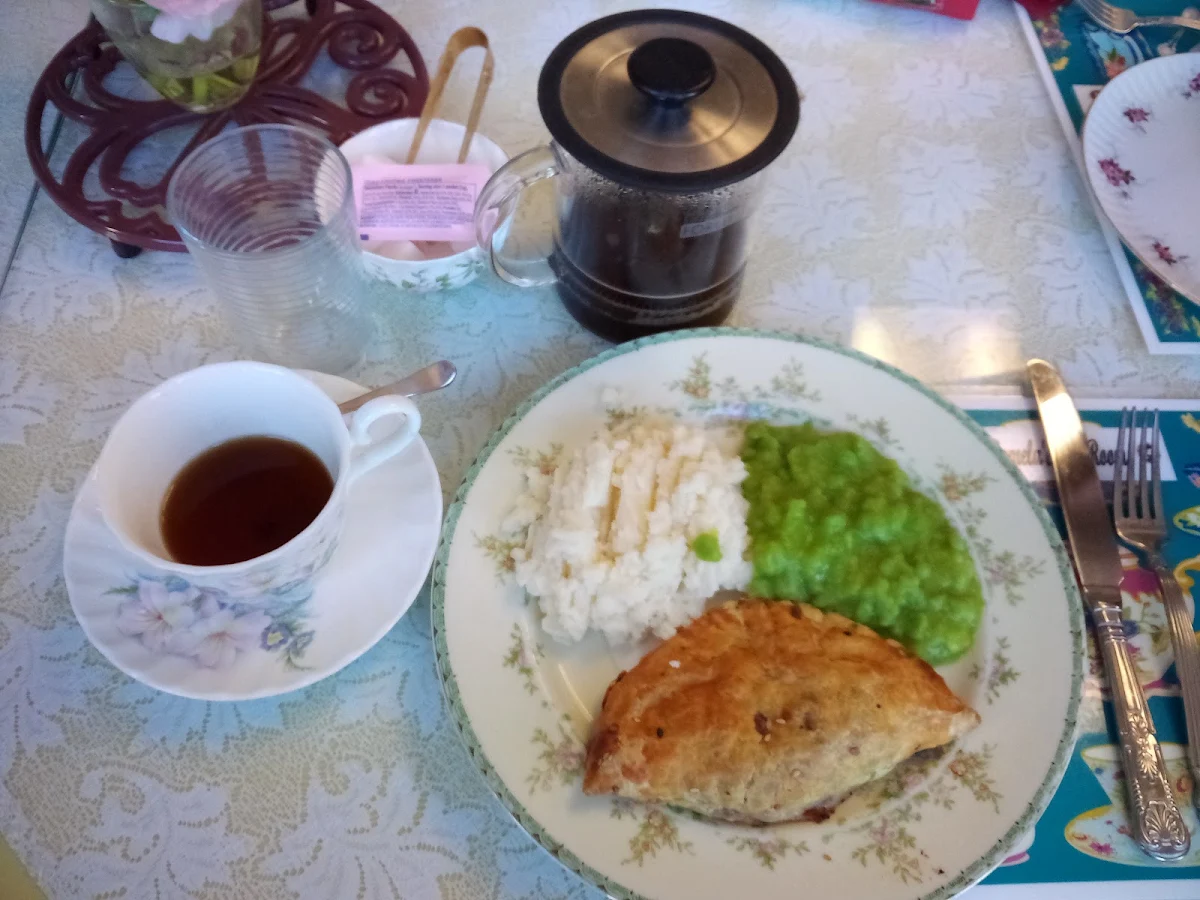 Meat Pie Smashed Peas and Mashed Potatoes