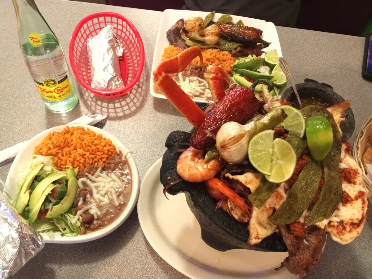 Molcajete Mixto