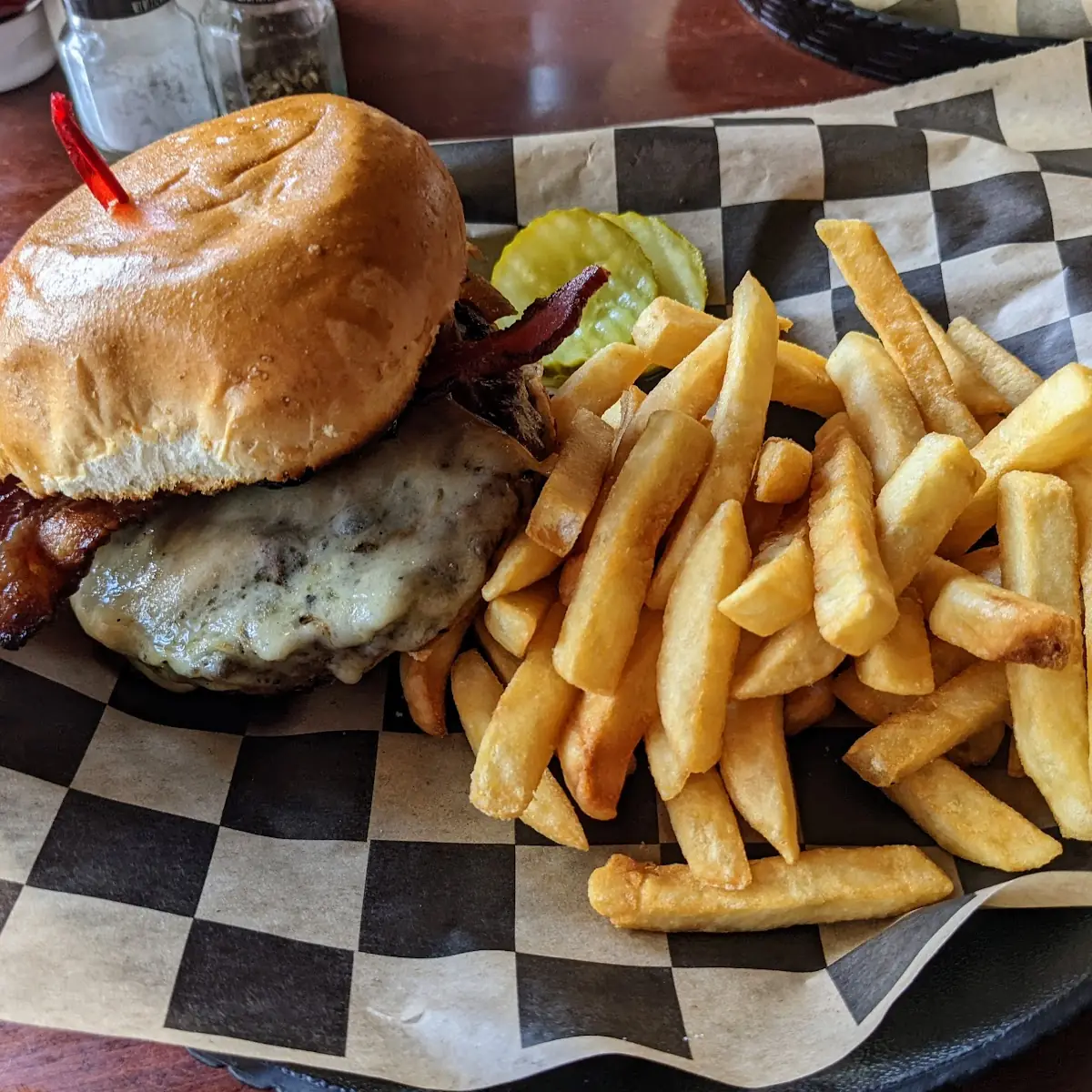 Veggie Burger (V)