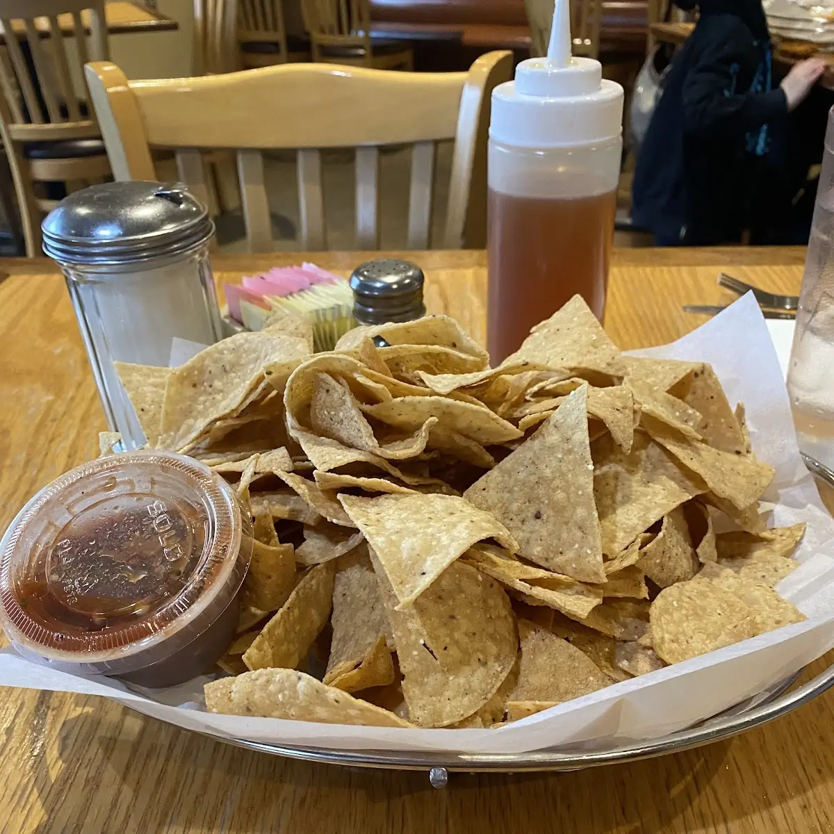 Yellow Corn Chips & Salsa