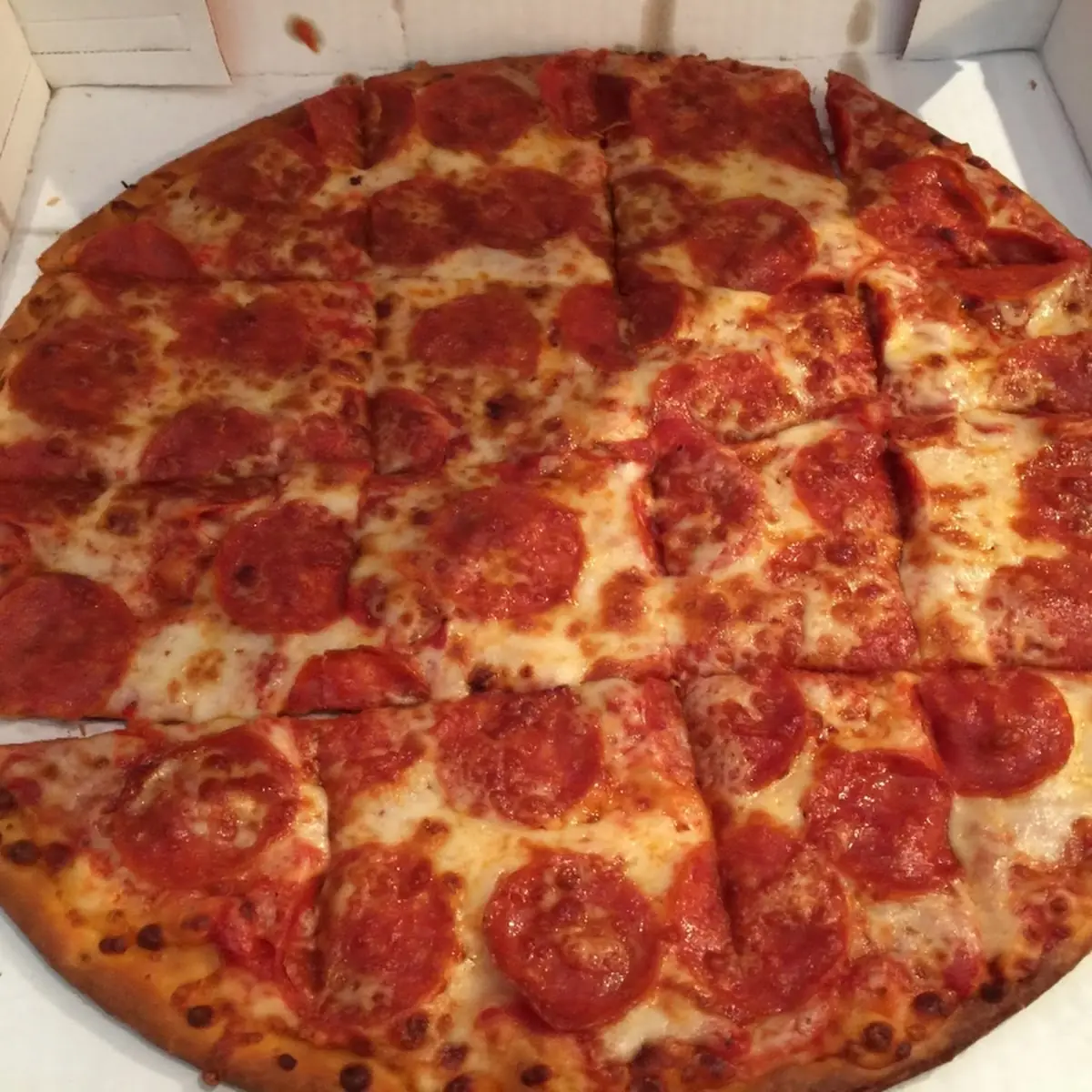Thin Crust Pepperoni Pizza