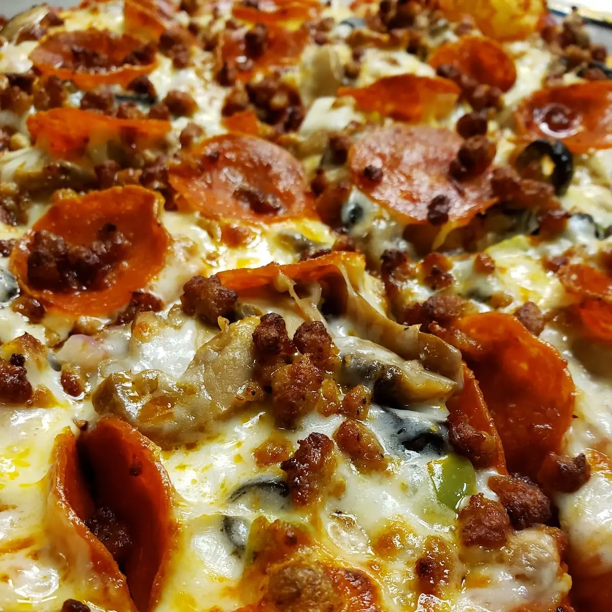Chicago Thin Sausage Pizza 7