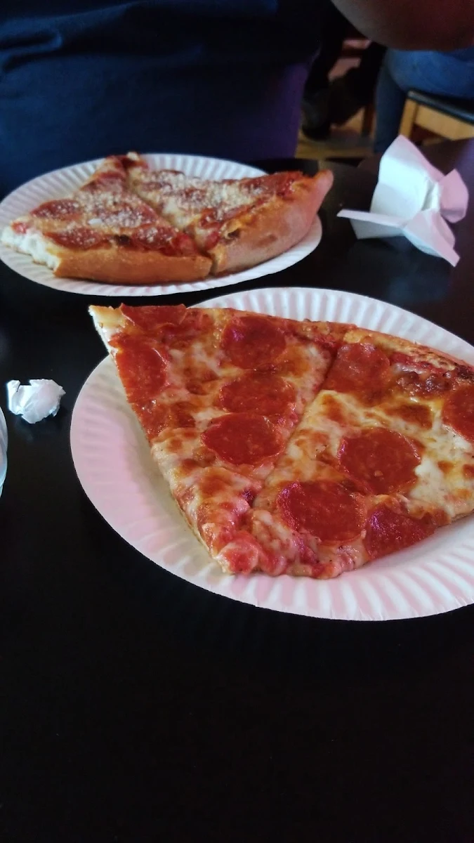 18 Giant Cheese Pizza