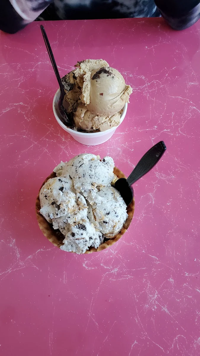 Peanut Butter Cookie & Gold Rush