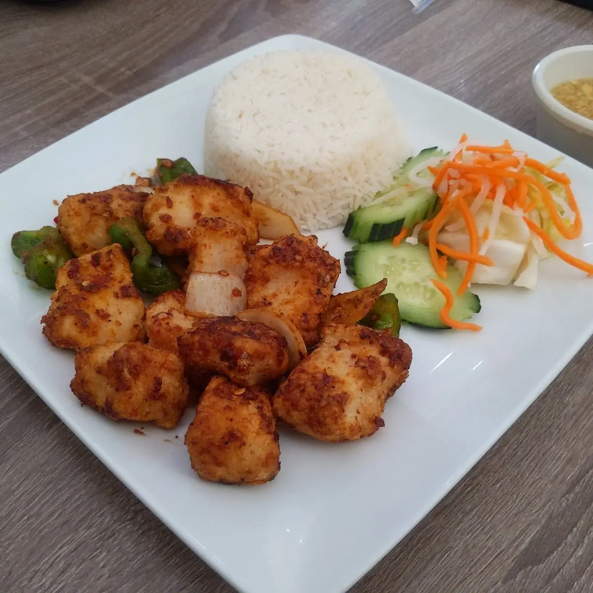 Cơm Sườn Ram Mặn