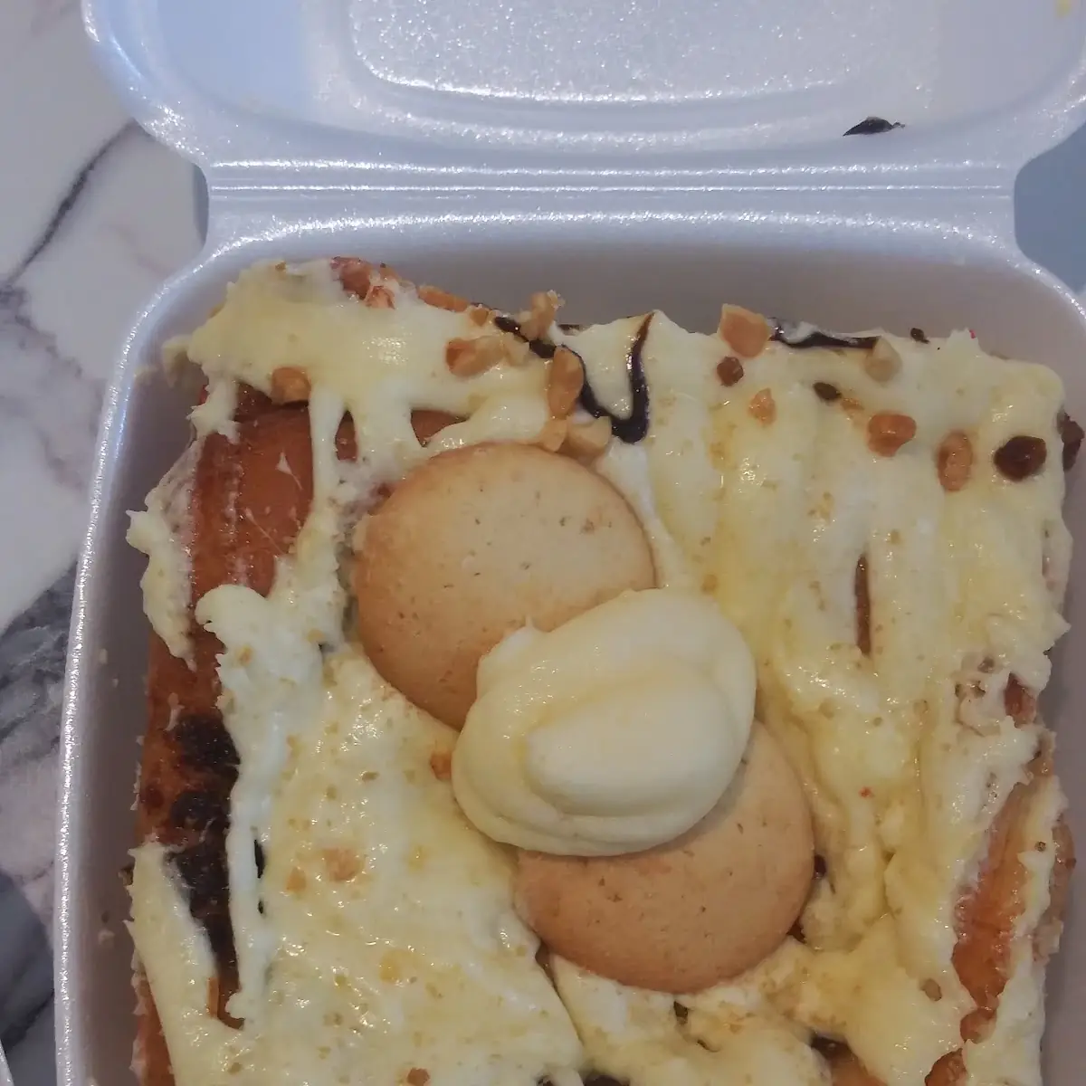 Banana Pudding Cinnamon Roll