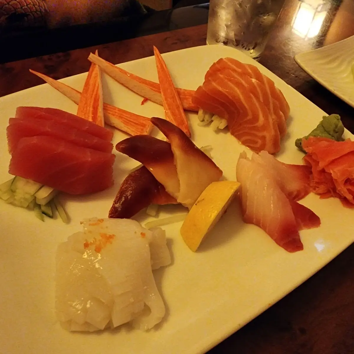 Sashimi Deluxe 24 PC