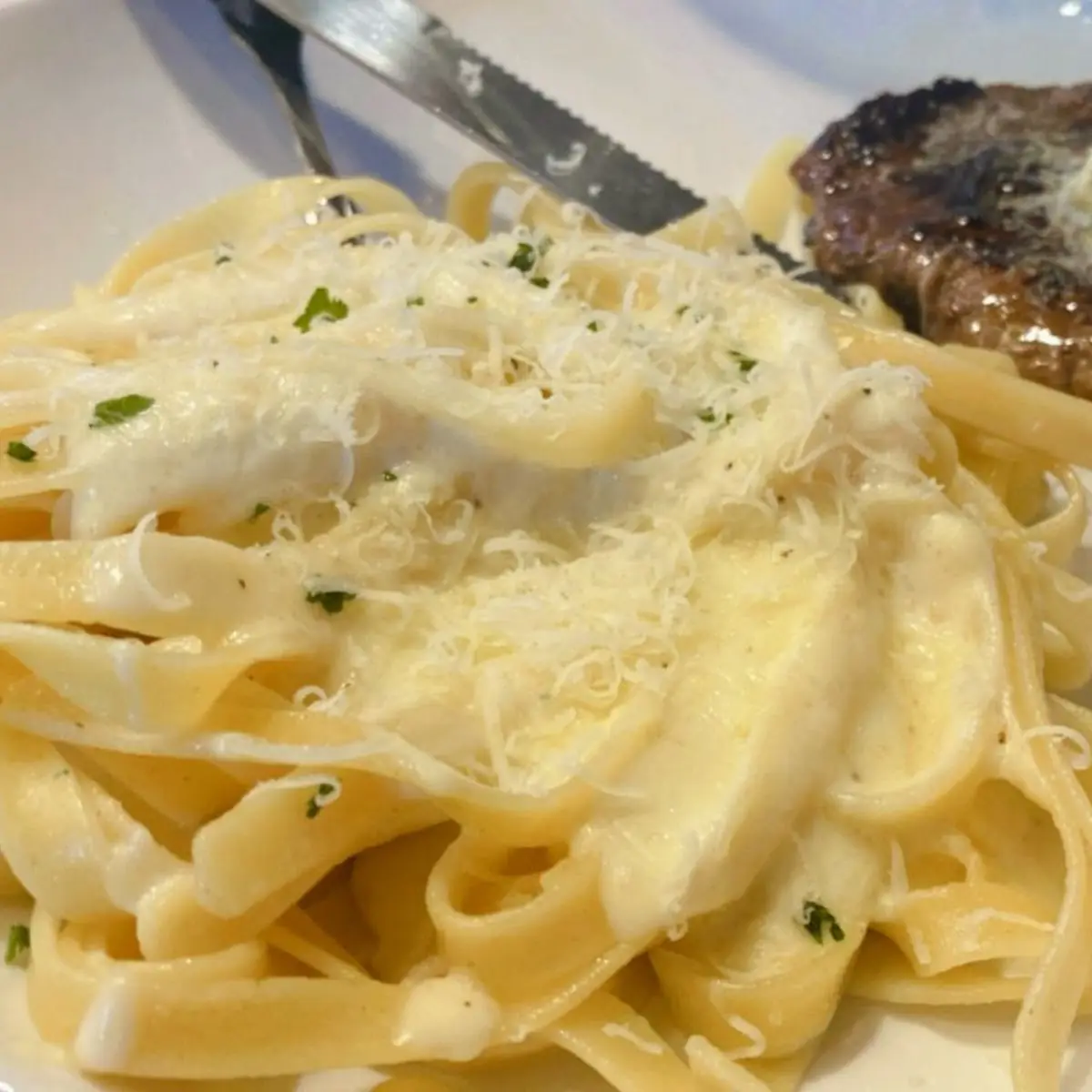 Fettuccine Alfredo