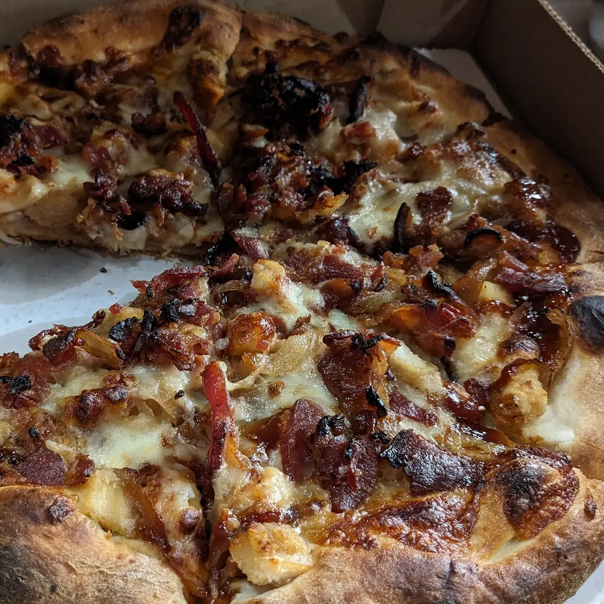 Boot's BBQ BBQ Chicken Caramelized Onion & Bacon