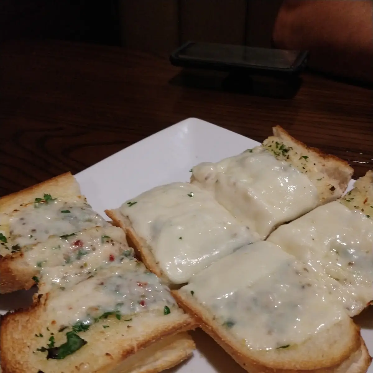 Garlic Cheese Bread