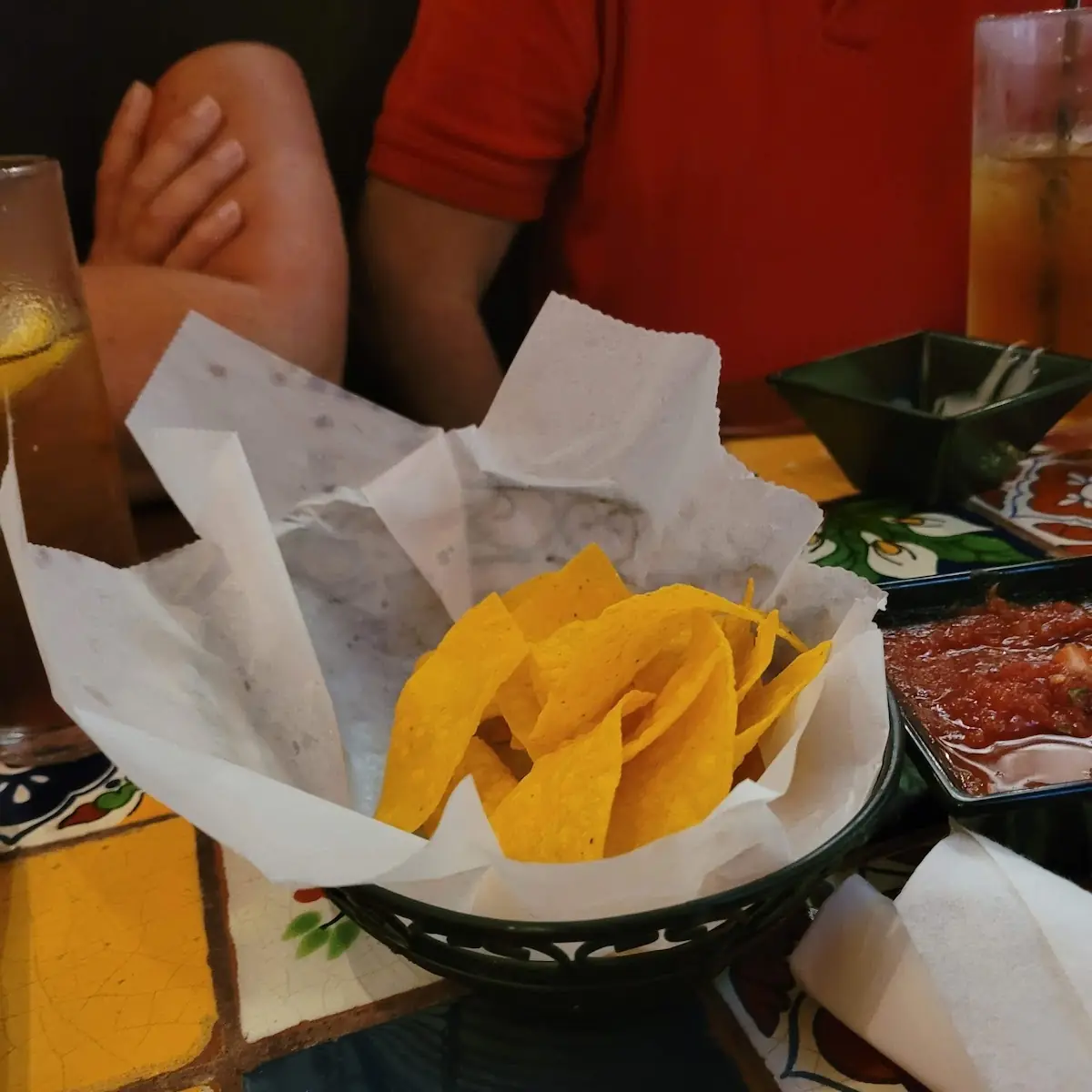 Refill Chips & Salsa