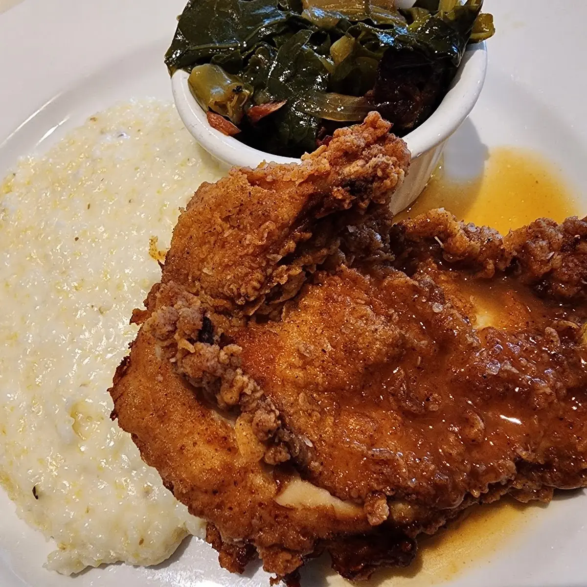 Fried Chicken with Cheese Grits