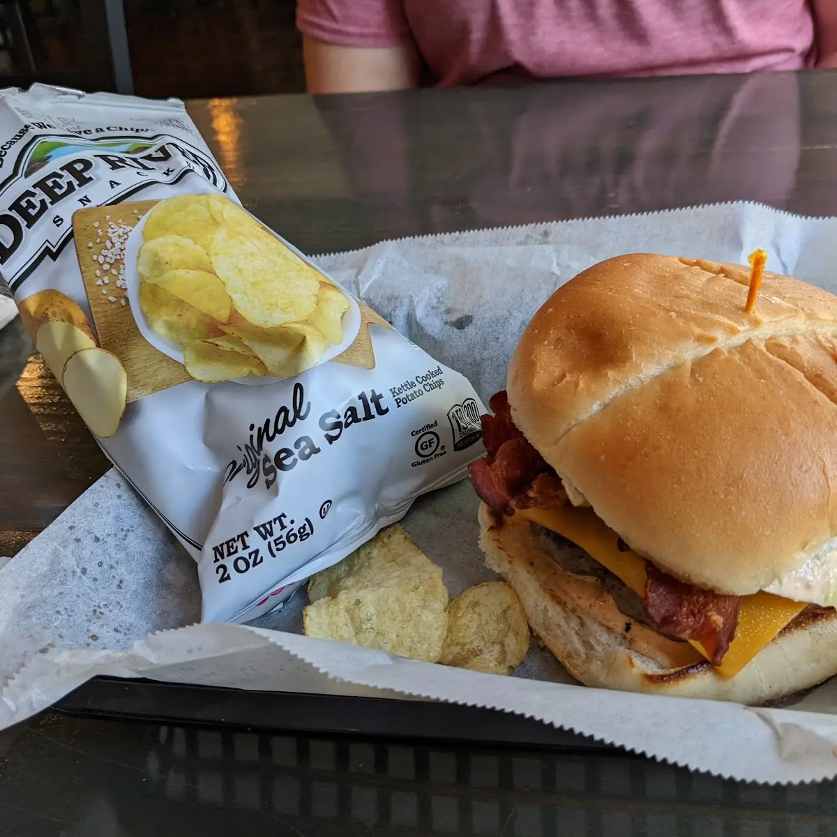ABC Burger with Potato Chips