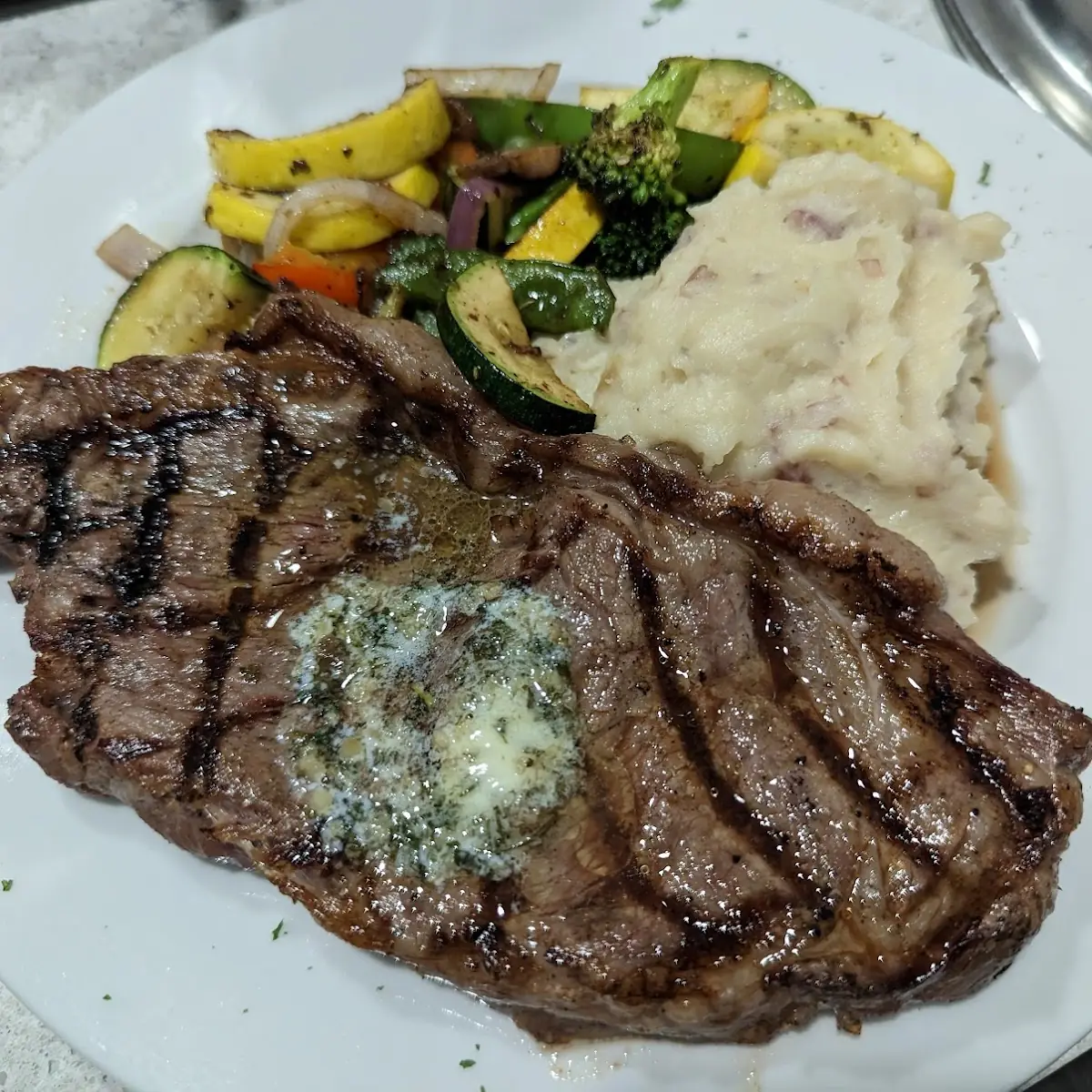 Steak with Veggies and Mashed Potatoes