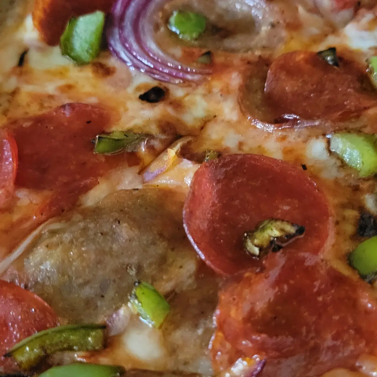 Deluxe Pizza