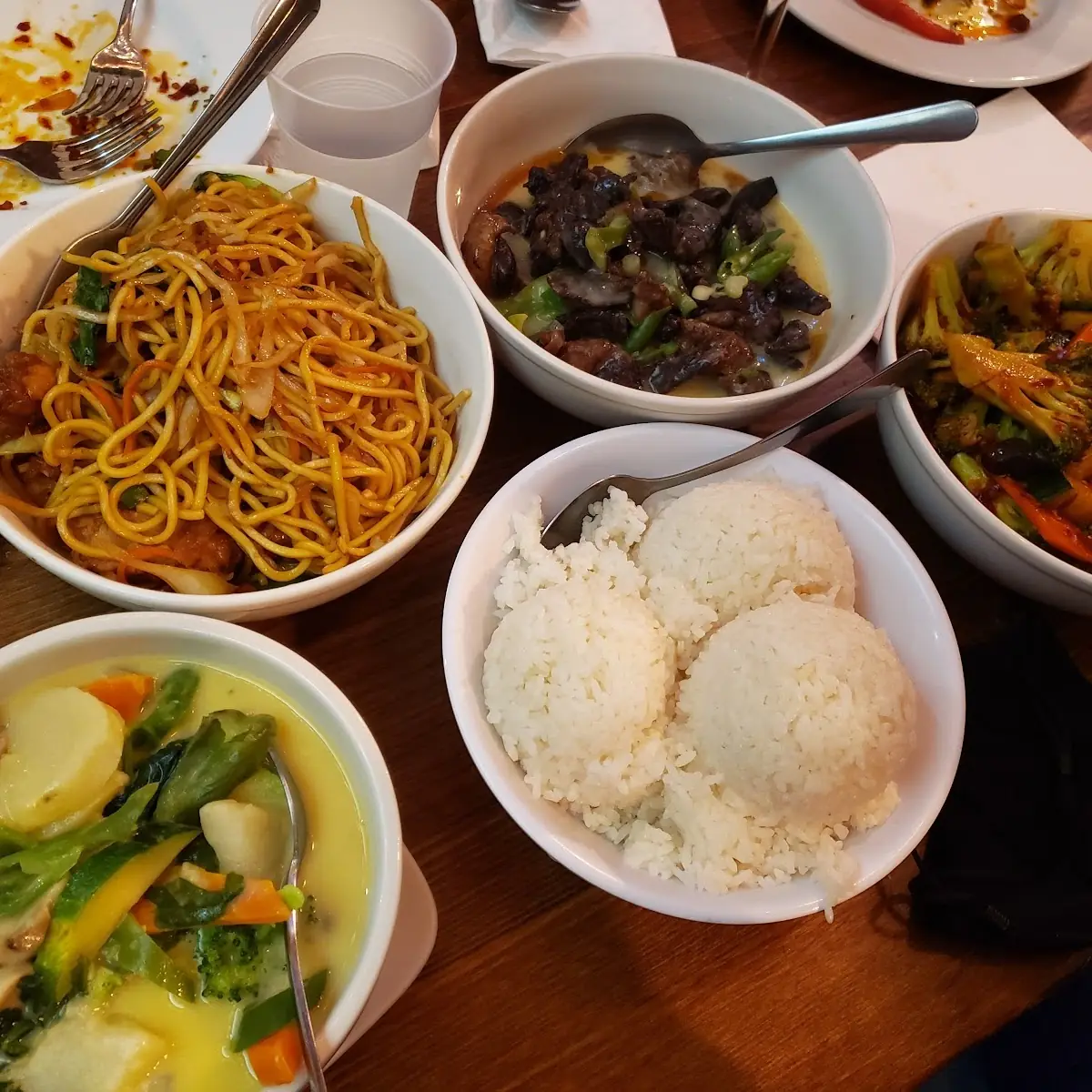 Mixed Vegetable Datse Delhi Style Noodles