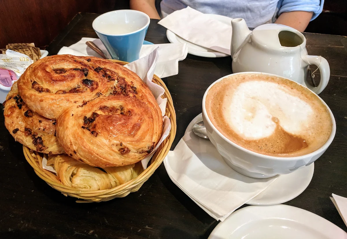 Cafe Au Lait & Brioche, Pain Perdu