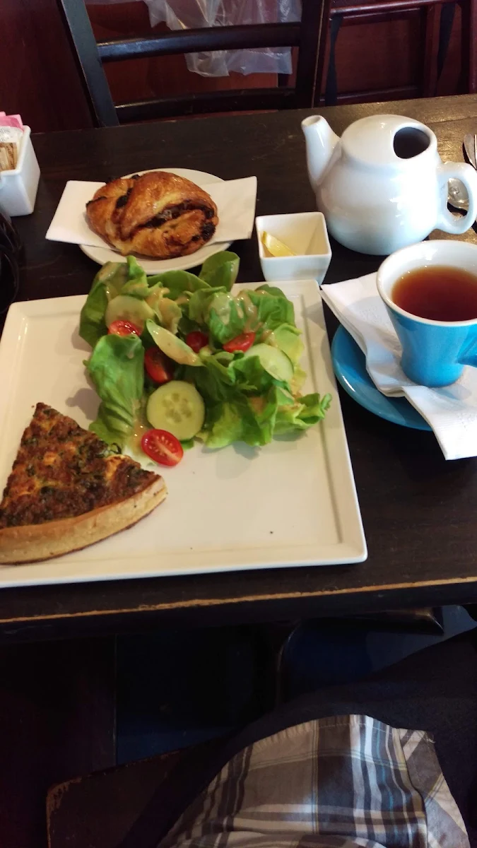 Quiche and Salad, Pain Perdu