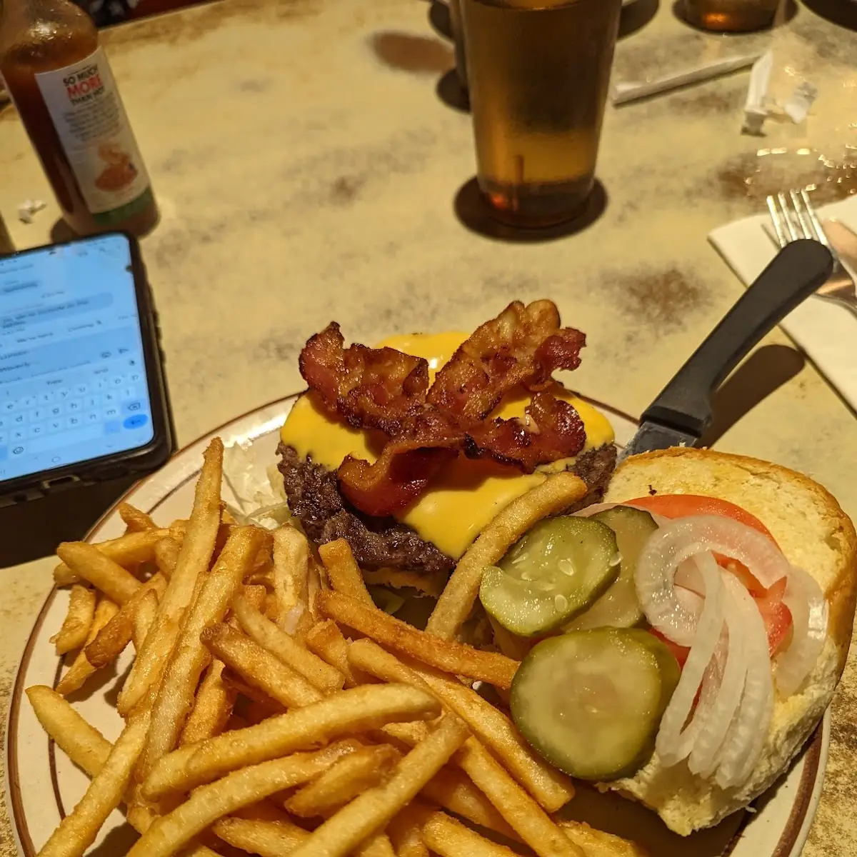 Bacon & Cheese Burger w Fries