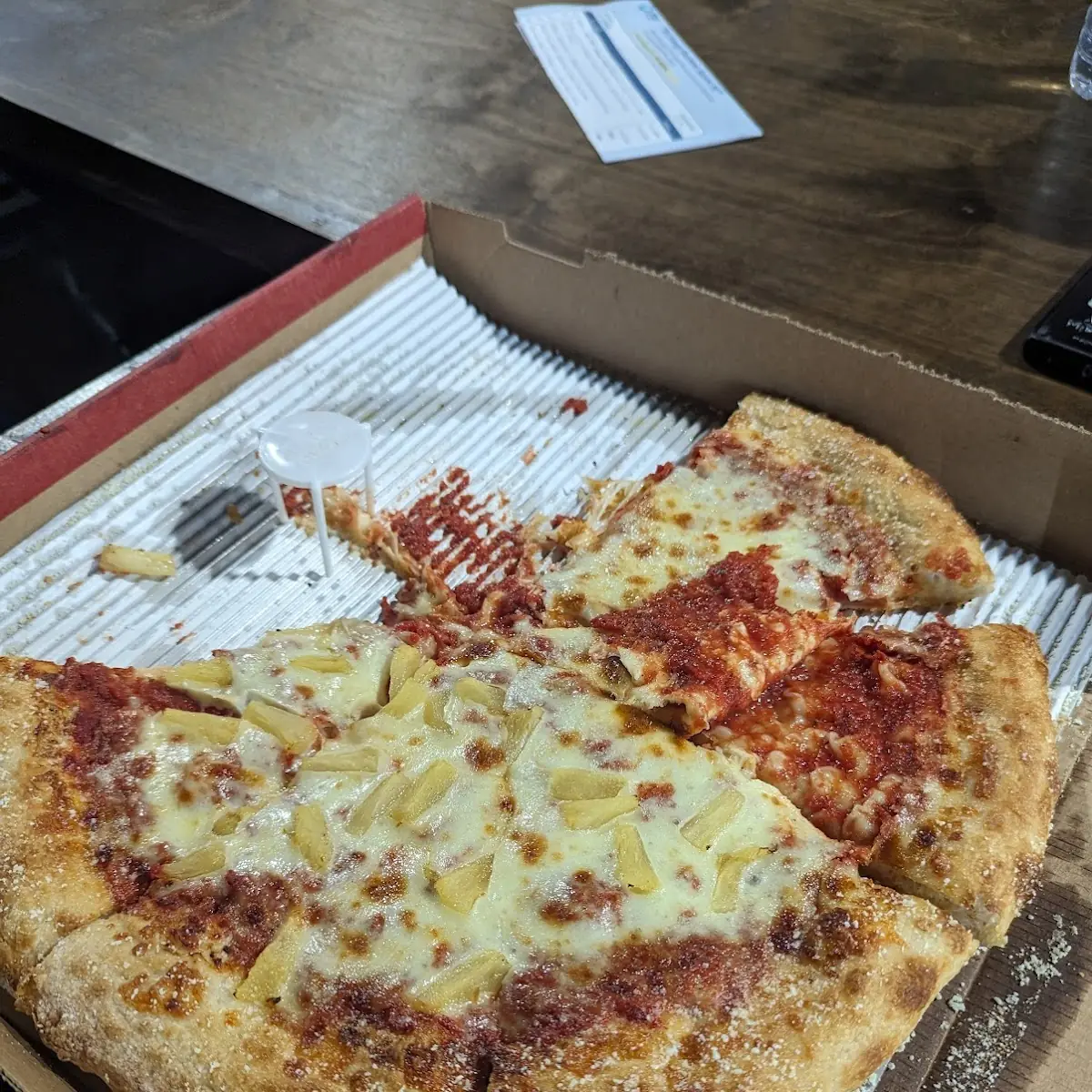 Light Sauce Cheese Pizza