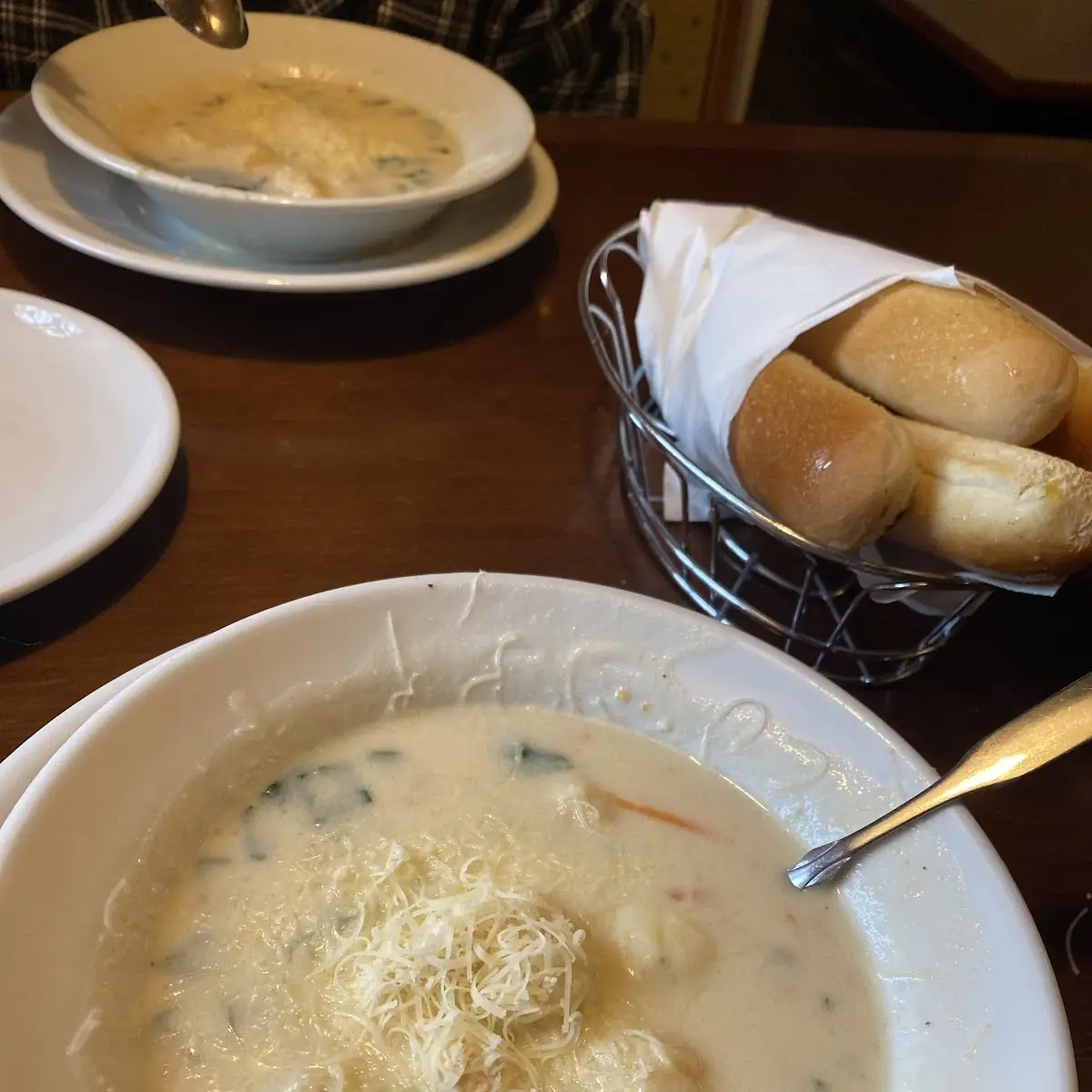 Never-Ending Soup Salad & Breadsticks