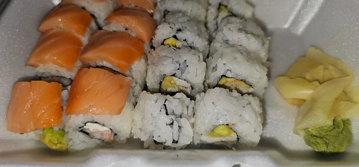 Yellowtail Roll