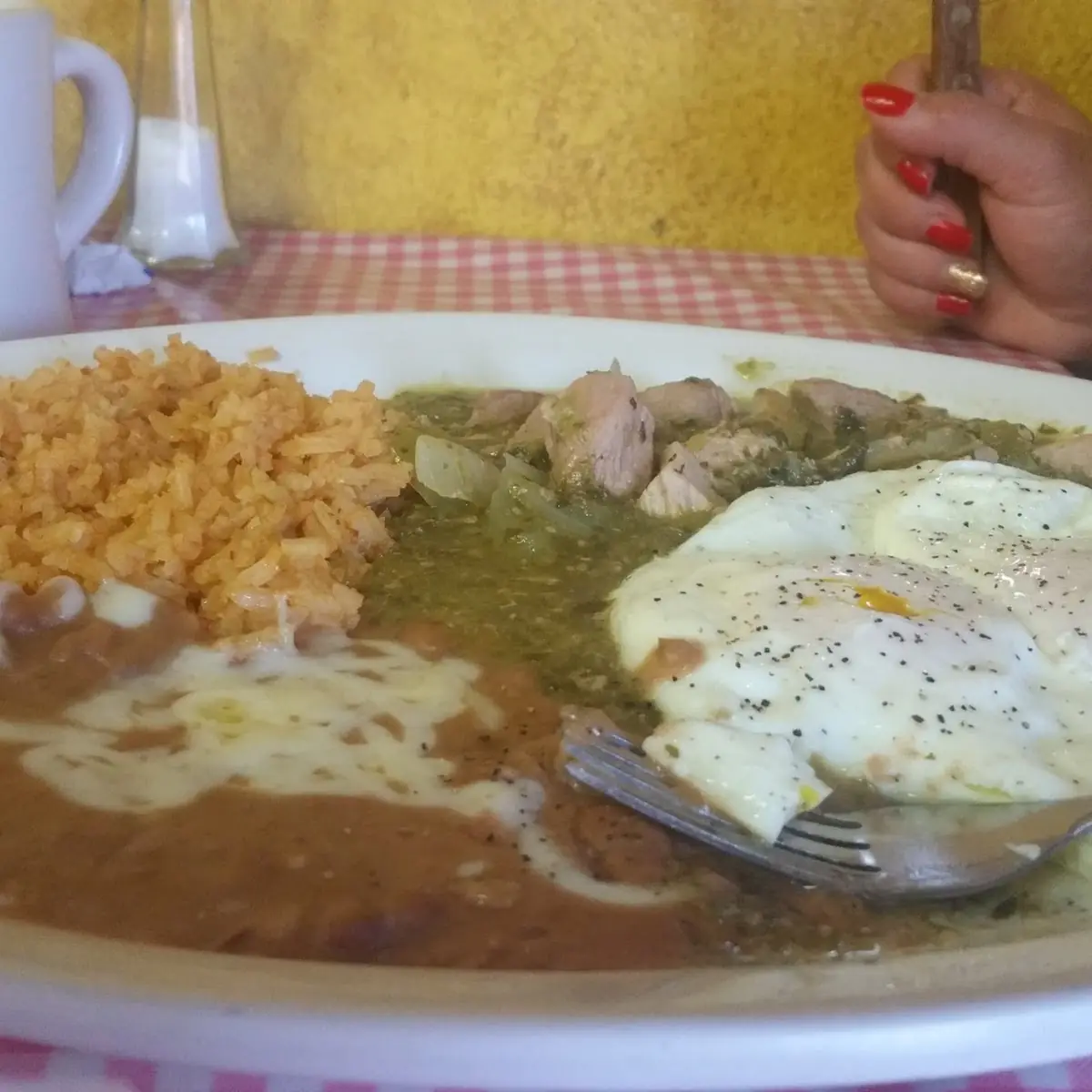 Chile Verde Con Huevos